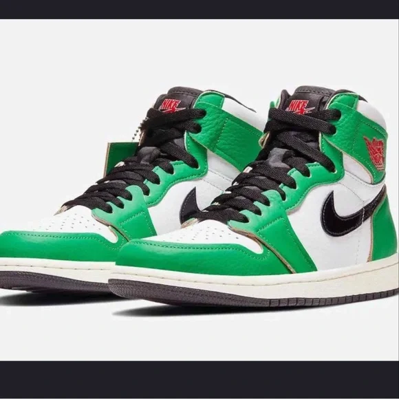 Jordan 1 Retro High Lucky Green (W) Sneakers - Picture 6 of 8